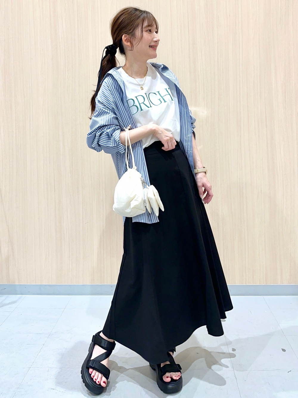 2ピースシアーTブラウス(半袖)、Vネックプリントワンピース(半袖