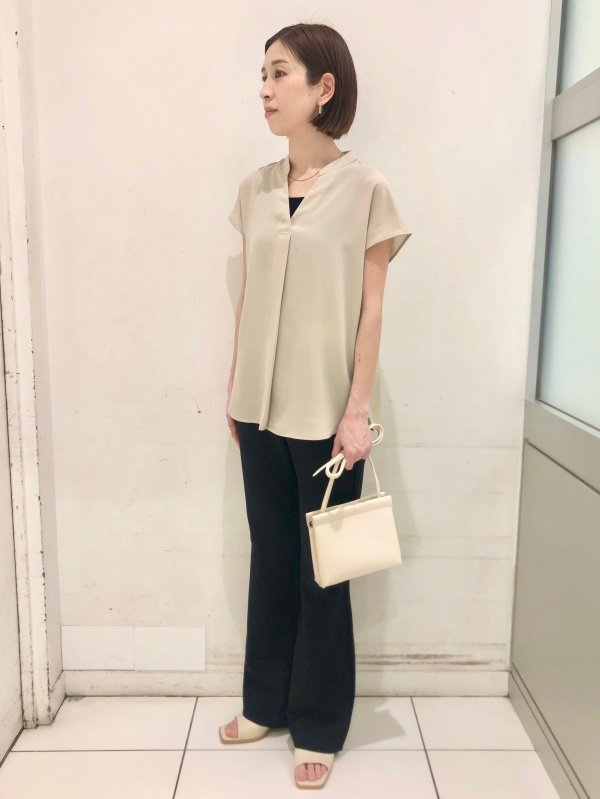 ストレッチフレアパンツA+EC(丈長め80.5cm)（レディース）の着用