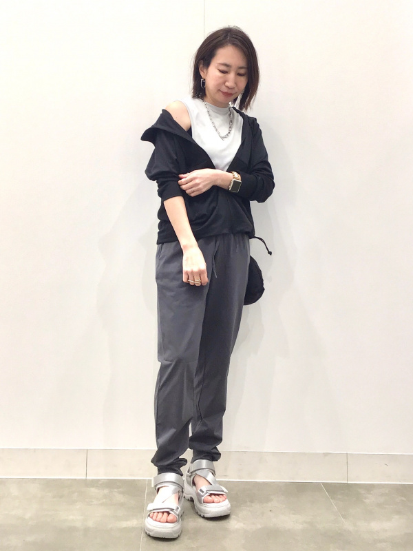 ハーフスリーブクロップドジャケット(セットアップ可能)、アクティブ 