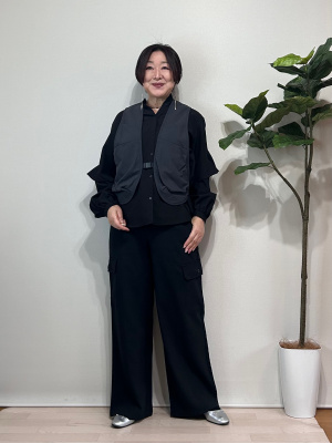 GU公式 | ラッフルスリーブブラウス(長袖)(UVカット機能付き)