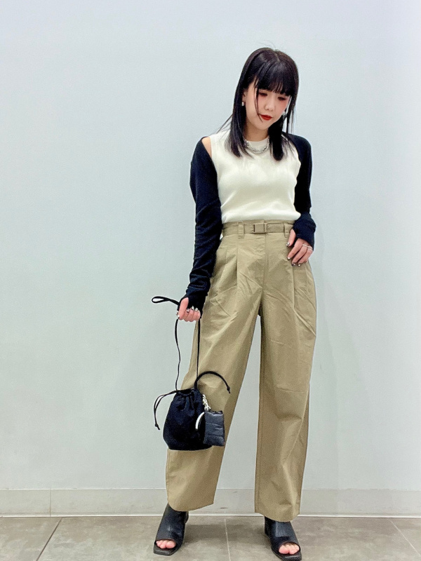 UVカットショートボレロ(長袖)+E(レディース)の着用 UVカットショートボレロ(長袖)+E(レディース)の着用