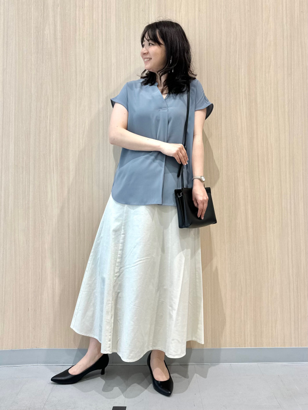 早い者勝ち❗️期間限定❗️【GU 】バックボタンセーター、シアーニットフレアスカート バックボタンセーター(半袖)Z+E、シアーニットフレアスカートZ+E