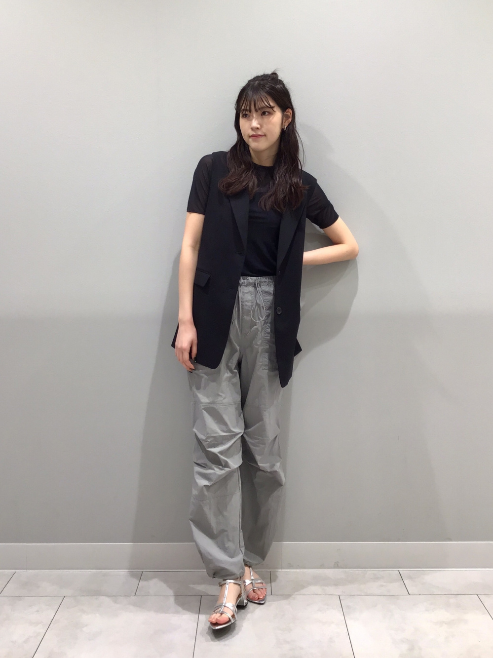 グラフィックT(5分袖)(サンセット)、テックパラシュートプルオンパンツ