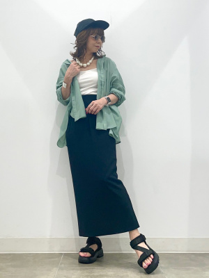 GU公式 | リブナロースリットロングスカート(丈標準83.0～90.0cm