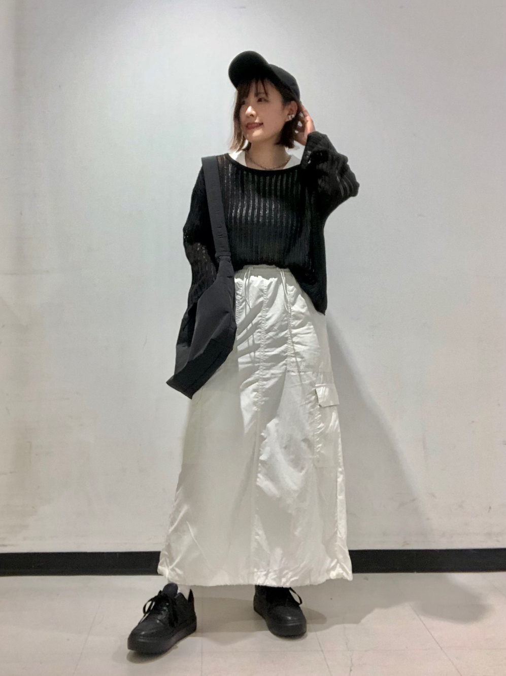 メッシュセーター(長袖)、シアープリントハイネックT(長袖)」の