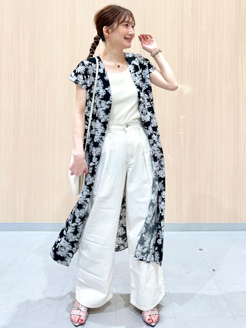 リブニットスクエアネックタンクトップ(2024年モデル)、ライトデニム