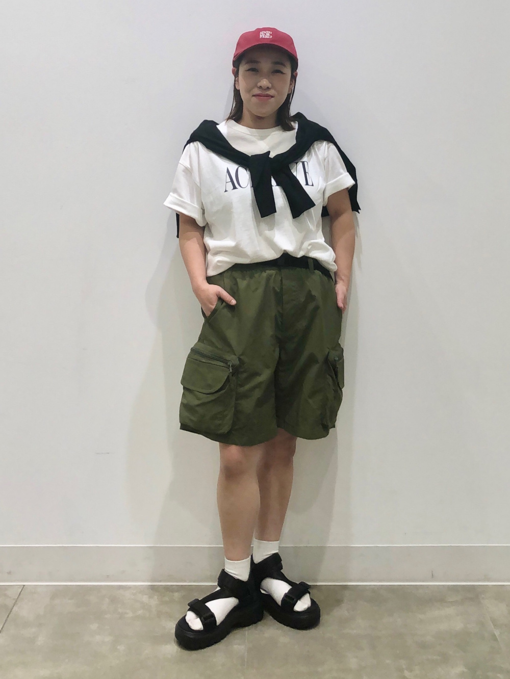 UVカットボクシーカーディガン(長袖)、リブクロップドT(長袖)+X
