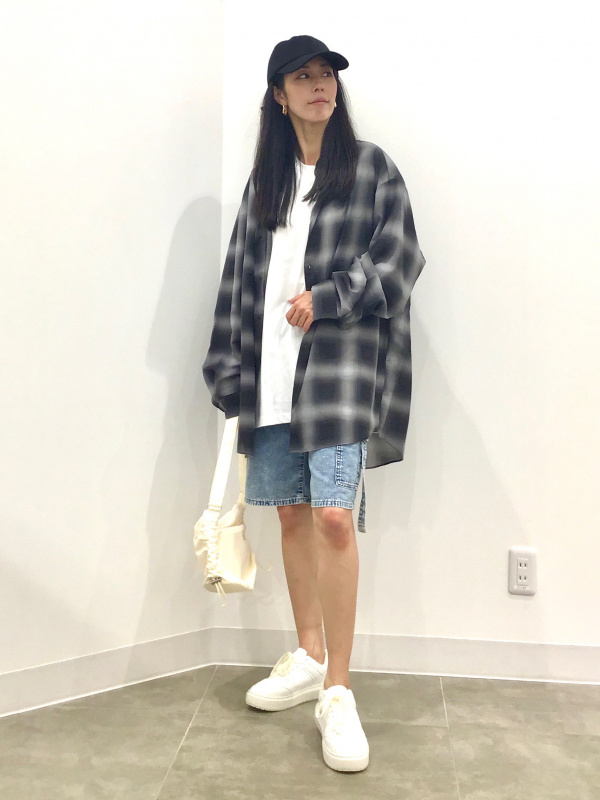 ダークブルーソックスとネイビー長袖シャツセット イージーケアシアーオーバーサイズシャツ(長袖)(チェック)（メンズ）の