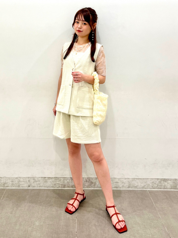 【GUMZZI】半袖ブラウス×ワイドパンツセットアップto27407 バックジップTブラウス(半袖)Z(セットアップ可能)、ドレープ
