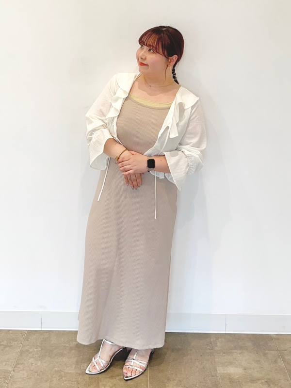 ラッフルボレロブラウス(長袖)Q+E（レディース）の着用コーディネート