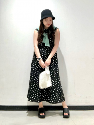 新品　Jacadi グラフィックドットプリント ノースリーブワンピース　4A cq14611.jpg