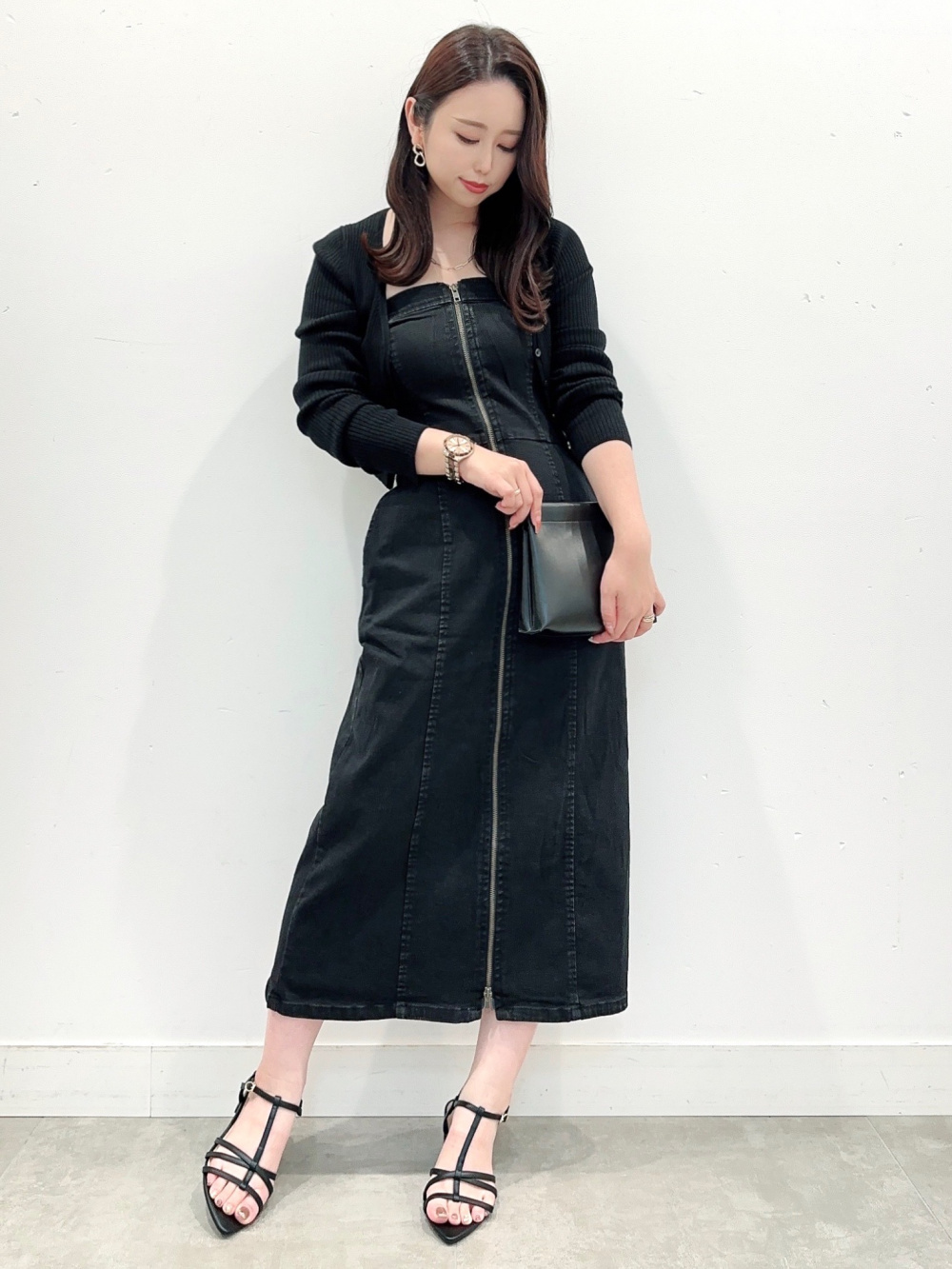 2WAYバンドゥ、メッシュポロカーディガン(長袖)Q」の着用