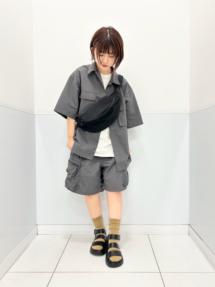 ナイロンオーバーサイズシャツ(5分袖)(セットアップ可能