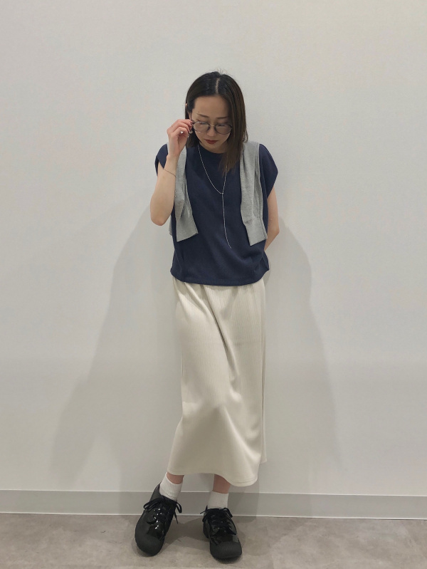 UVカットボクシーカーディガン(長袖)（レディース）の着用