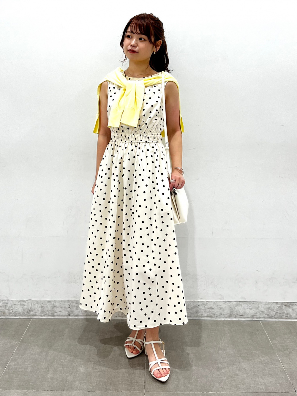 HOUSE OF LOTUSドットプリントノースリーブワンピース HOUSE OF LOTUS/ハウス オブ ロータス｜秋の装いを彩るワンピース
