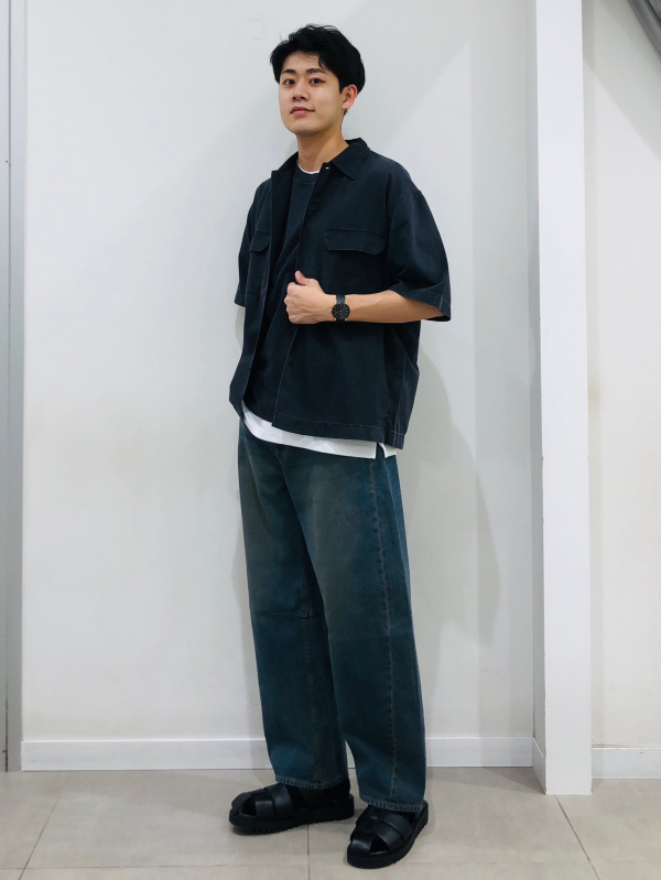 ライトデニムオーバーサイズワークシャツ(5分袖)（メンズ）の着用