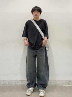GU公式 | ナイロンドローストリングショルダーバッグ