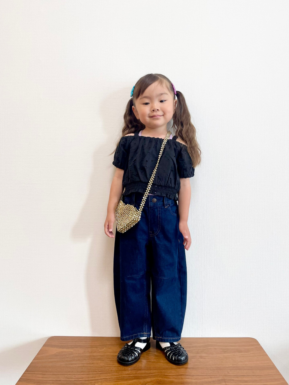 GIRLSオフショルダーコットンレースブラウス(半袖)」の着用