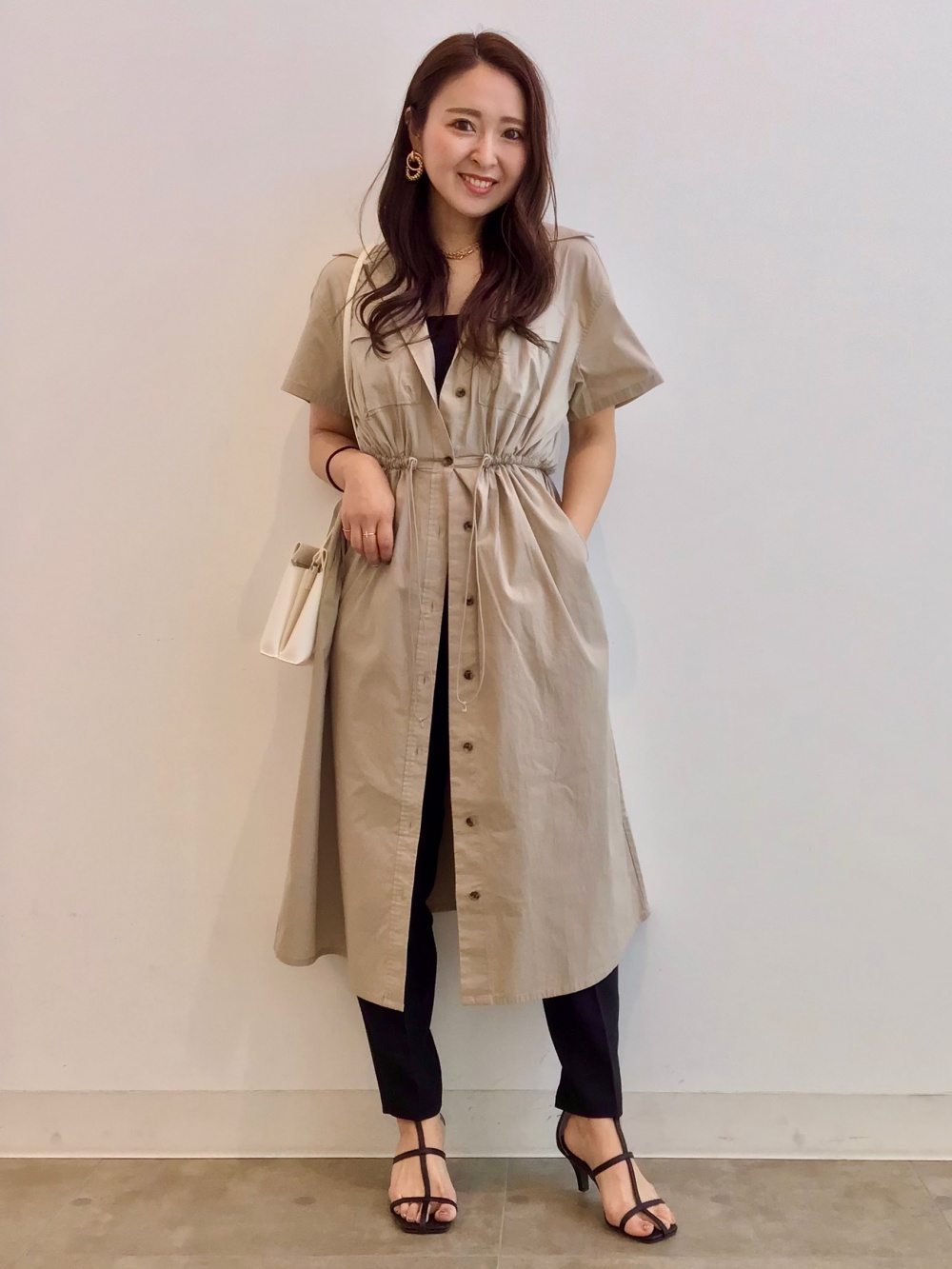 GU ベージュ シャツワンピース 半袖 悔し