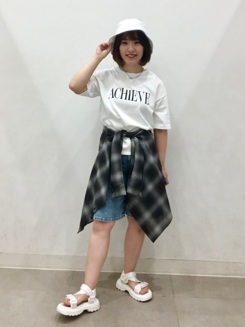 女裝輕型牛仔工作及膝短褲| UQ 搜尋