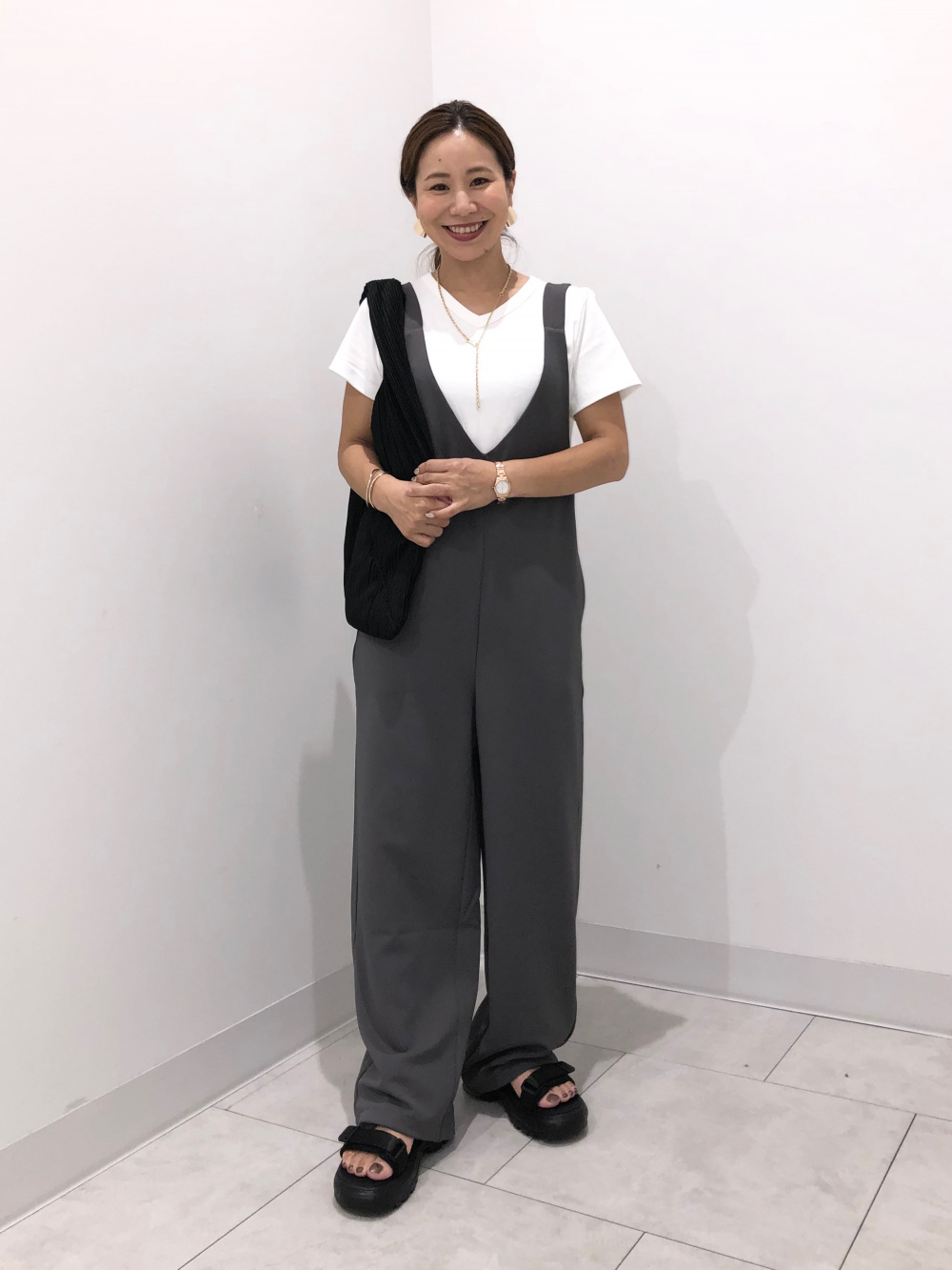 euwイユー　ロングジレ ロングジレZ+E、スタンドカラーブラウスZ」の着用コーディネート| ジーユー