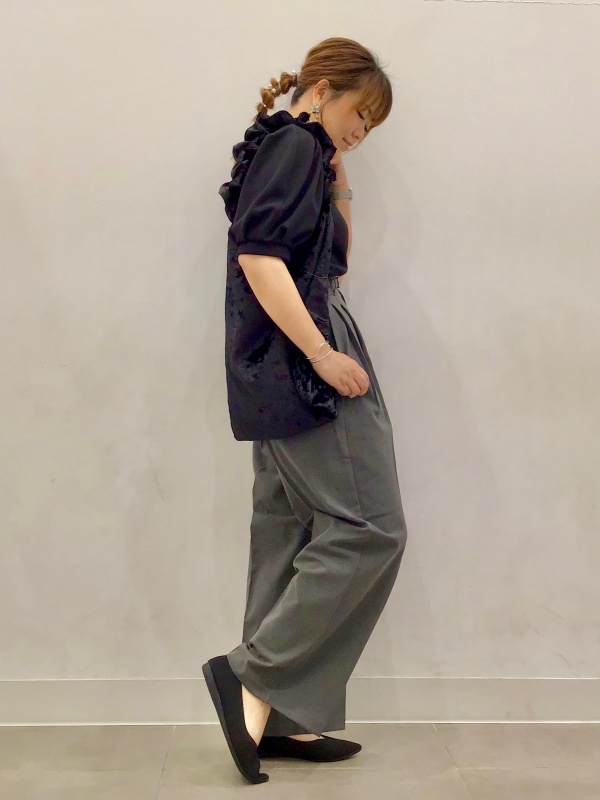 うっこ GU公式 | ボリュームスリーブT(5分袖)Z