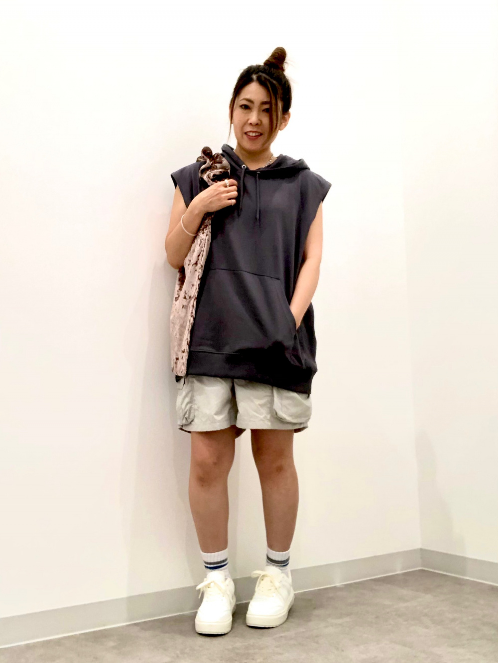 XLARGE ナイロン カーゴ ショートパンツ コーデしやすいデザイン ナイロンカーゴショートパンツを使った人気ファッション
