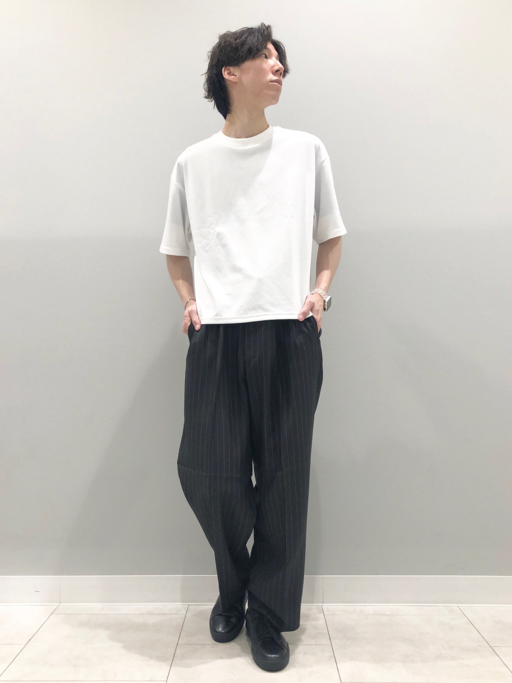 GU公式 | ツータックバギースラックス(ストライプ)(セットアップ