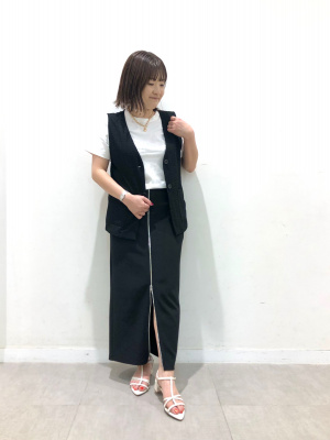 き⭐︎です♡新品REGINAジレ GU公式 | GIRLSジレJR