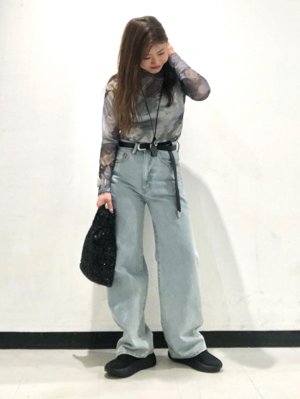 CELINE ブラック コーデュロイ ブーツカット ブラフィール2WAYクロップドキャミソール(2024年モデル