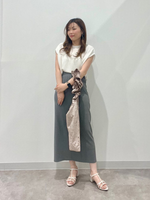 GU公式 | リブナロースリットロングスカート(丈標準83.0～90.0cm