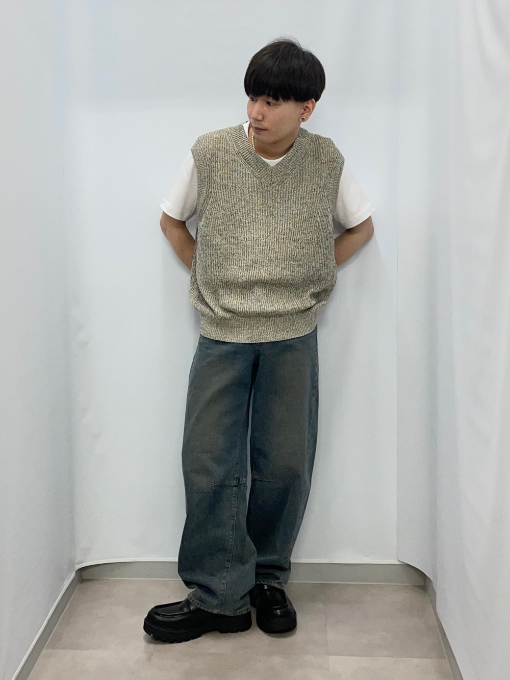 Cotton Crew-Neck T-Shirt(S)」| GU的穿搭理念