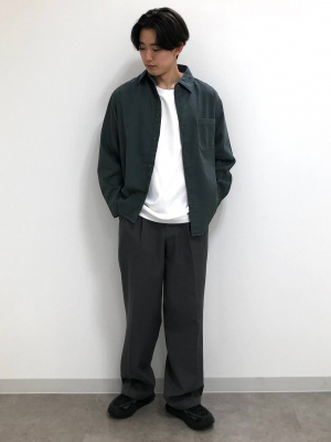 GU公式 | ツータックバギースラックス(丈標準71.0～75.0cm