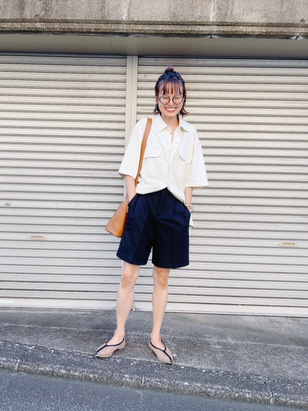 タックハーフパンツ(セットアップ可能)(レディース)の着用 タックハーフパンツ(セットアップ可能)(レディース)の着用