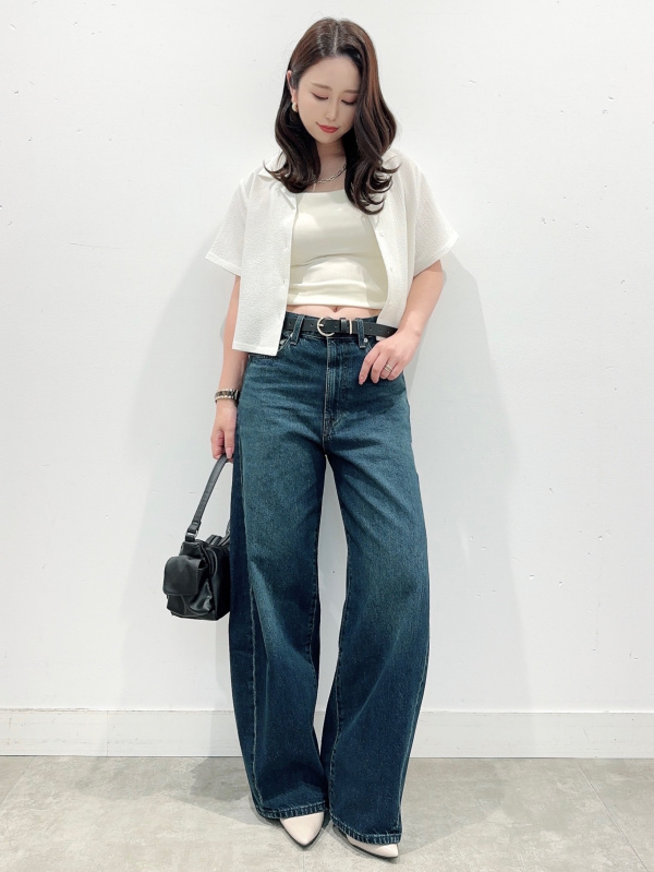 テクスチャーオープンカラーシャツ(半袖)（レディース）の着用