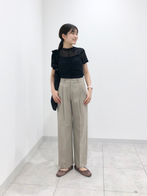 GU公式 | シアーギャザーT(半袖)Q