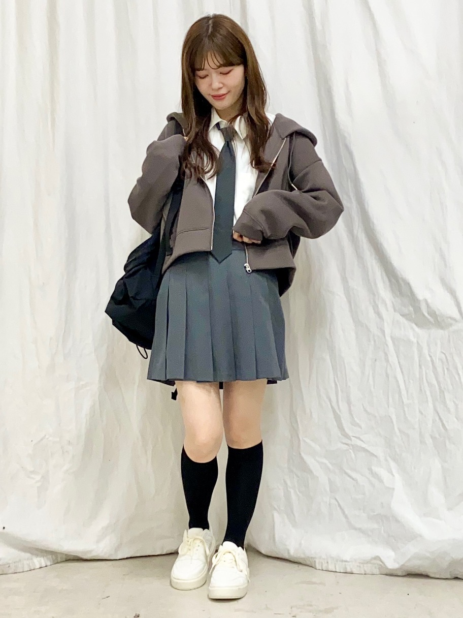 Double Face Sweat Full-Zip Hoodie、Pleated Skort」| GU的穿搭理念