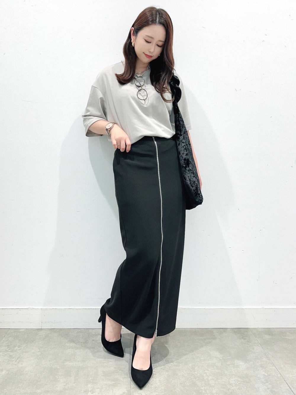 フロントジップナローロングスカートQ、UVカットメタル