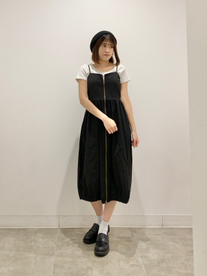 絵 横25.5cm  縦36cm GU公式 | フロントジップバブルヘムワンピースNTQ+E