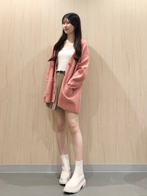 GU公式 | ブラフィールシャーリングクロップドチューブトップ