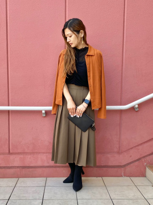 GU公式 | シアーギャザーT(半袖)Q