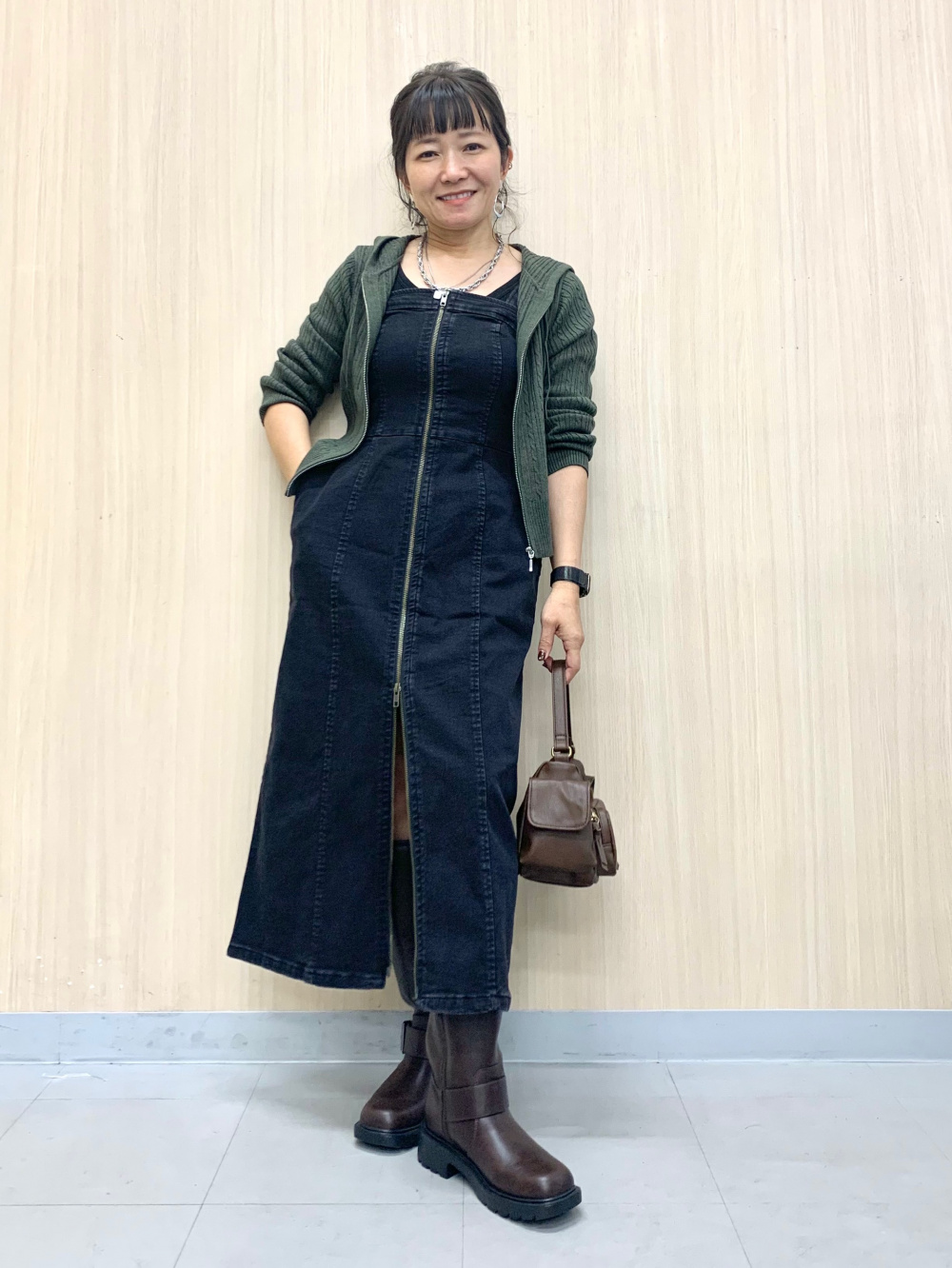 Denim Front Zip Dress」| GU的穿搭理念