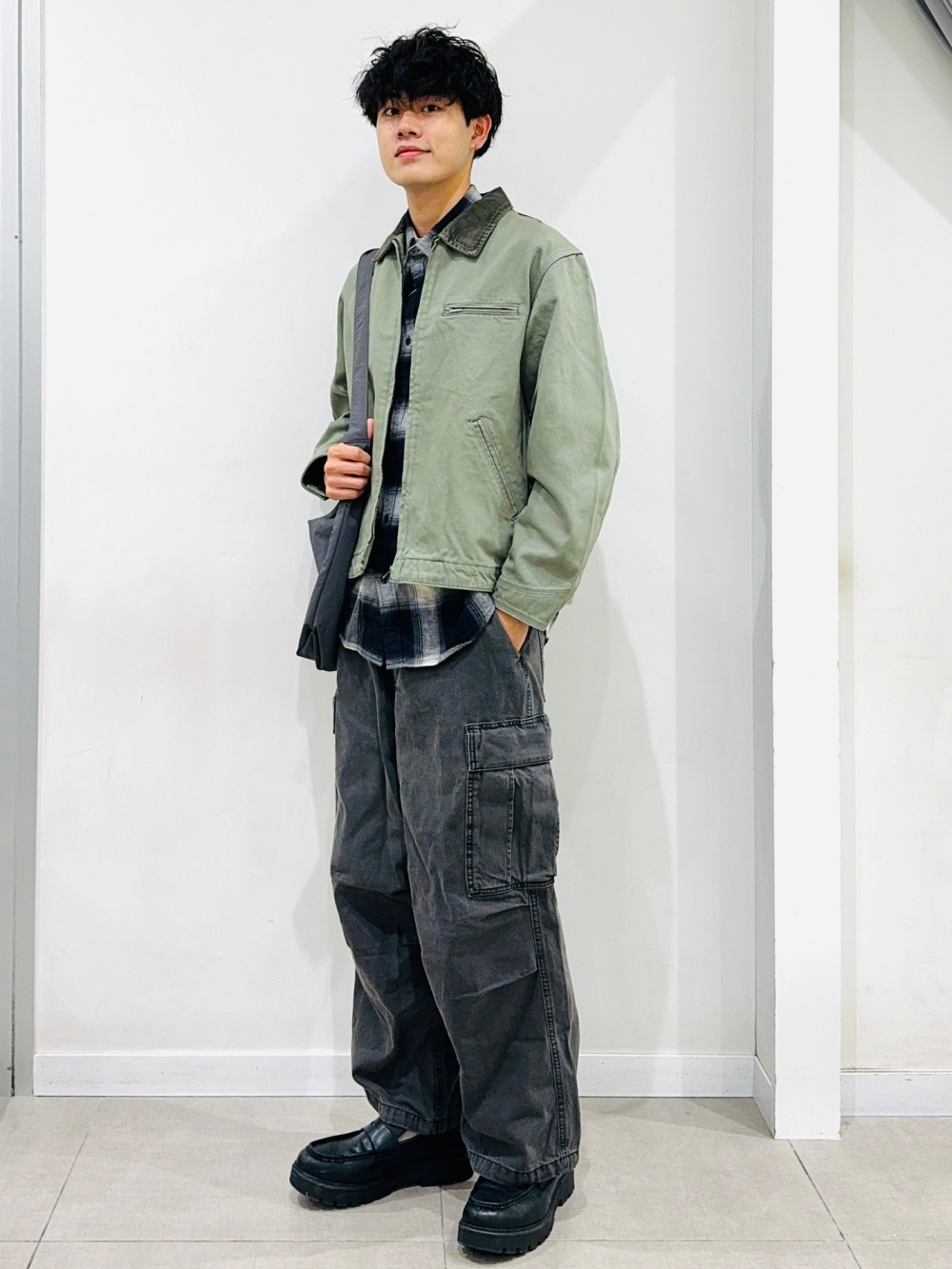 GU公式 | ウォッシュドコットンワークジャケット
