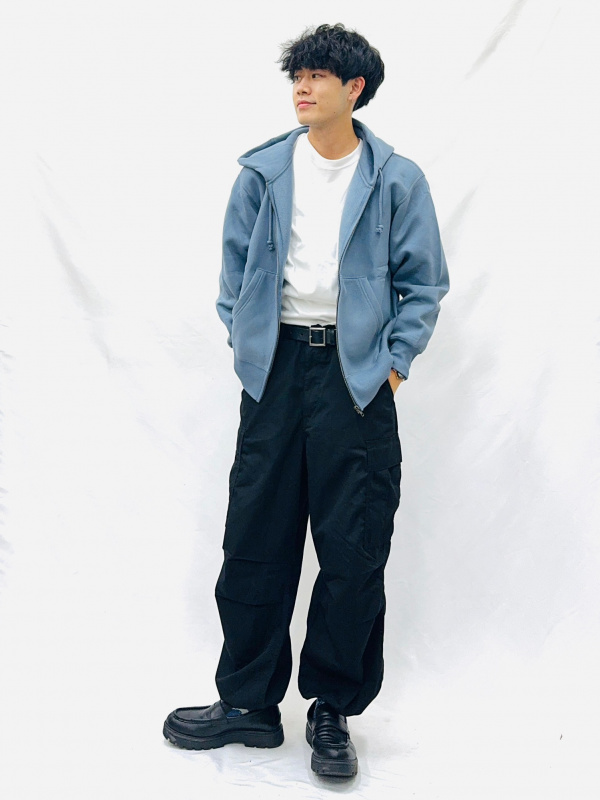 Chunky Sole Loafers、Zip-Up Shirt」| GU的穿搭理念