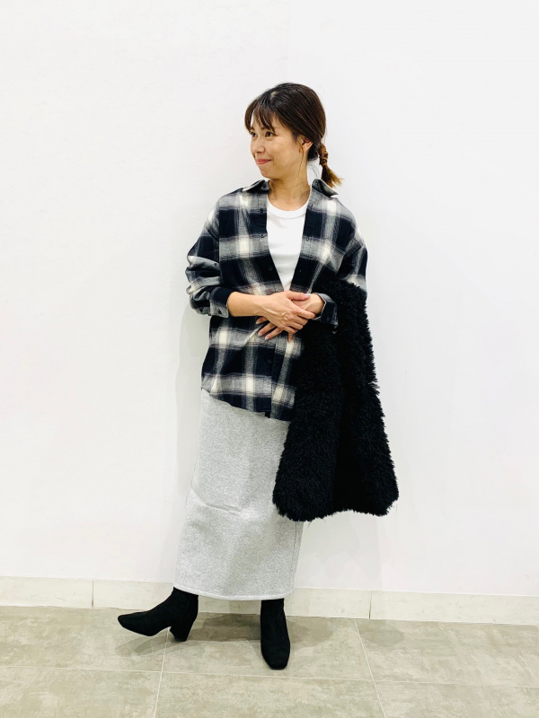カラーコーディネート UCAN kOhAKU | . kOhAKU ▽ITEM kOhAKUシアー切替テーラードジレ