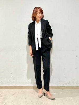 GU公式 | タックテーパードパンツ(丈標準65.0～69.0cm)