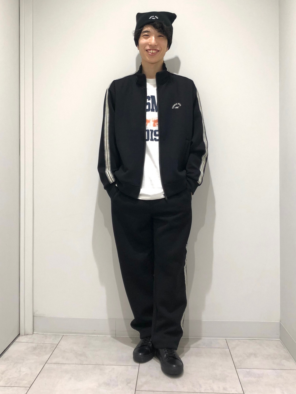 トラックパンツ UNDERCOVER(セットアップ可能)、グラフィックT