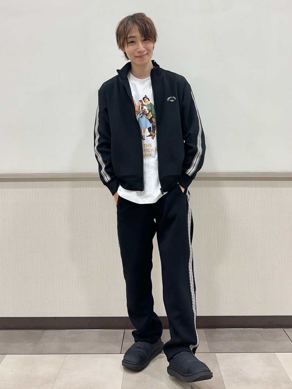 トラックパンツ UNDERCOVER(セットアップ可能)、グラフィックT