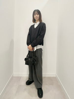 gu フリーシーフリースコンビネーションプルオーバー&ルイヴィトンバック グラフィッククルーネック ｜ルイ・ヴィトン 公式サイト - 1AGKFI