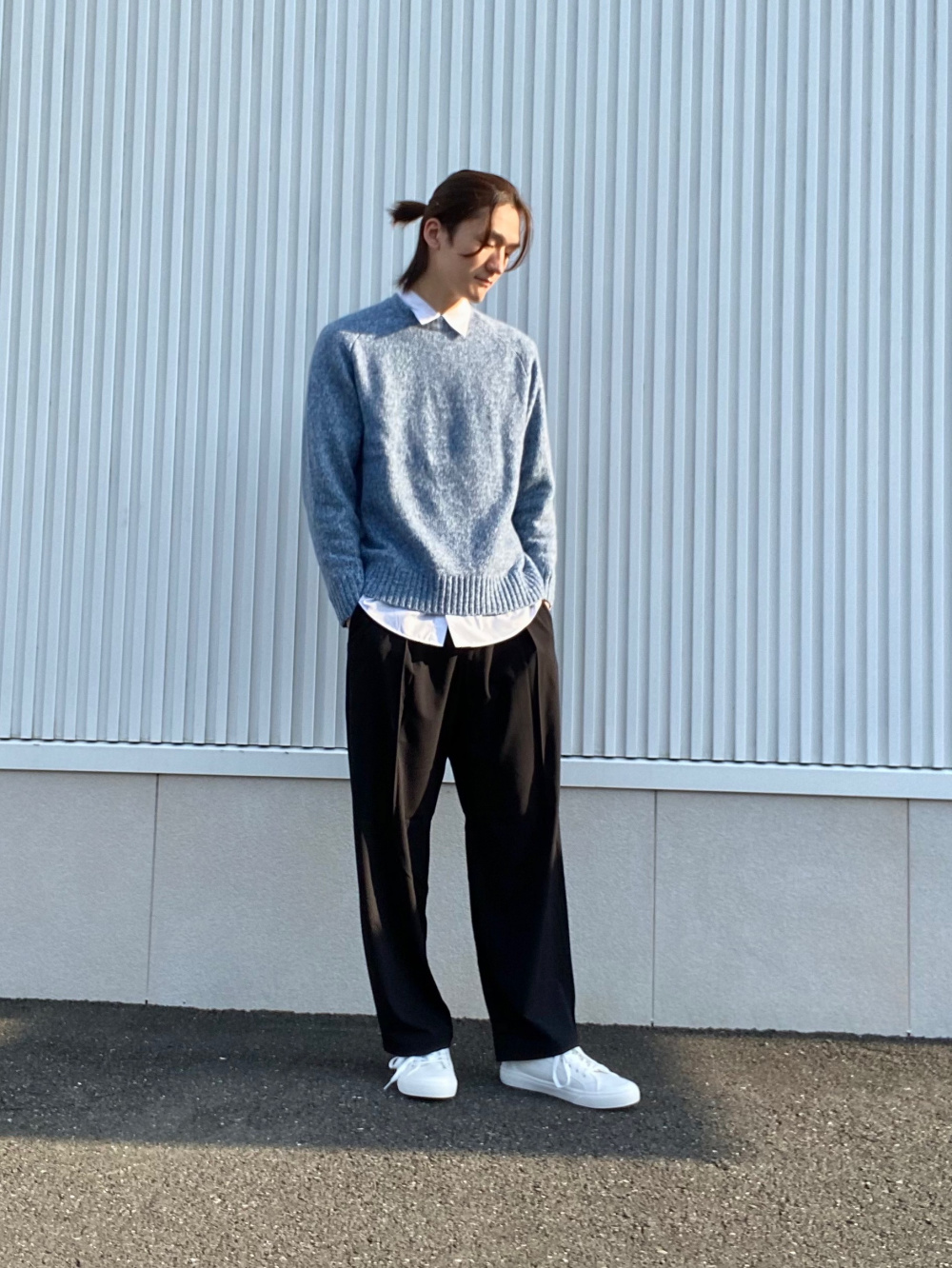 その他パンツを使った「ブルーニット」の人気ファッション